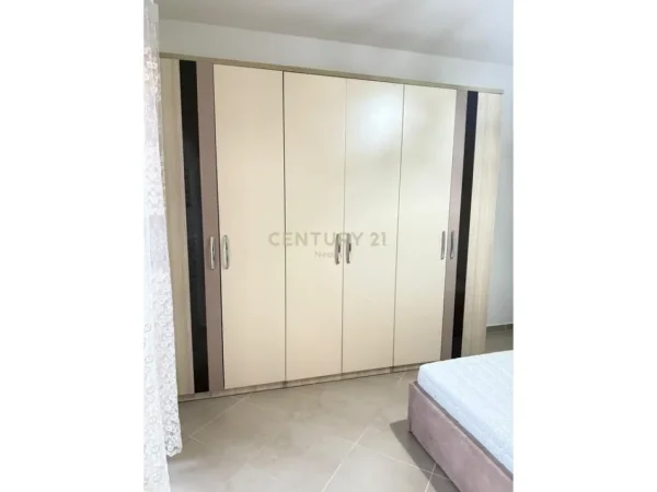 Tirane, shitet apartament 1+1+Aneks+Ballkon Kati 4, 74 m² 160.000 € (Neom126910)