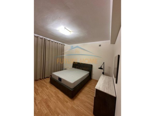 Tirane, qera Vile 3 kateshe, 250 m² Kompleksin e vilave Colombo 2, TEG. 1600€