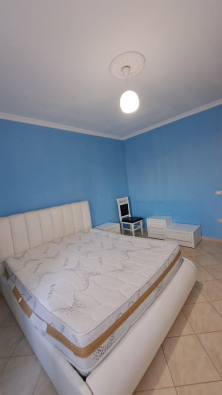 Tirane, jepet me qera apartament 2+1 Kati 4, 104 m² 500 € (Astir)