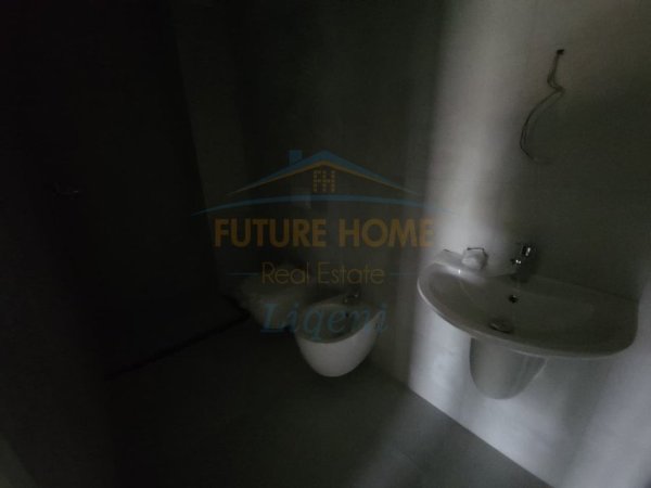 Tirane, shitet apartament 2+1+Ballkon Kati 2, 95 m² 247.000 € (Liqeni i Thate)