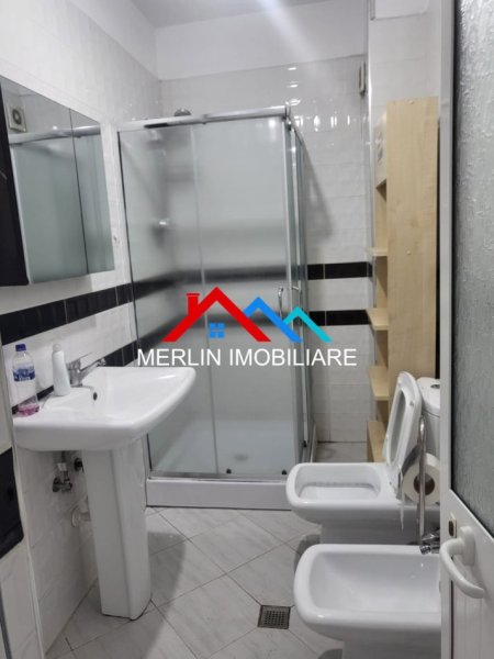 Tirane, jepet me qera zyre Kati 2, 95 m² 650 € (DON BOSKO)