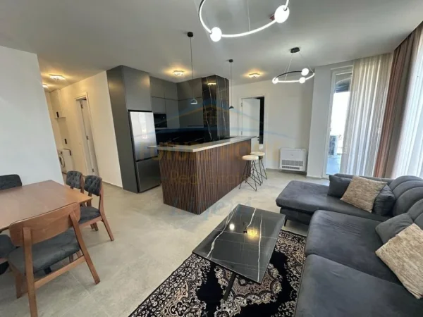 Tirane, jepet me qera apartament 2+1+Ballkon Kati 1, 100 m² 1.350 € (Komleksi Forest)