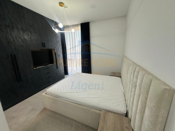 Tirane, jepet me qera apartament 2+1+Ballkon Kati 1, 100 m² 1.350 € (Komleksi Forest)