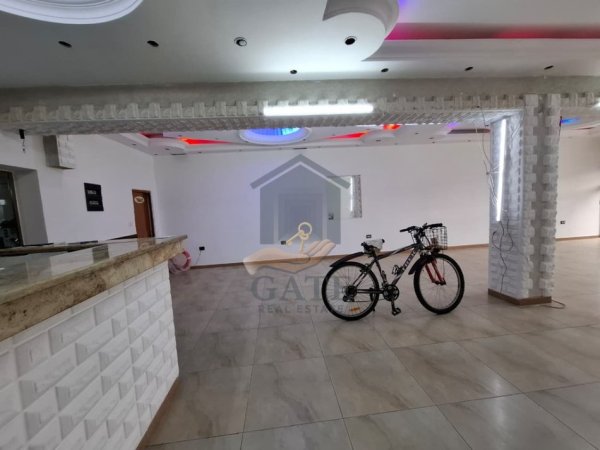 Durres, jepet me qera ambjent biznesi Kati 0, 110 m² 800 € (tregu fruta perime durres)