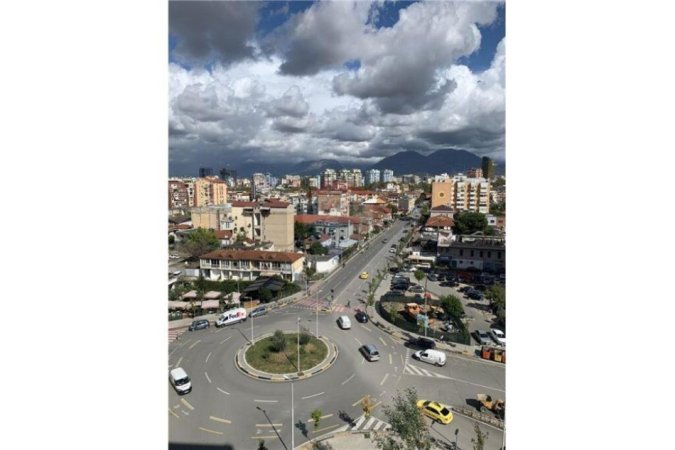 Tirane, shitet 1+1 , 170000 € (KOMUNA E PARISIT)