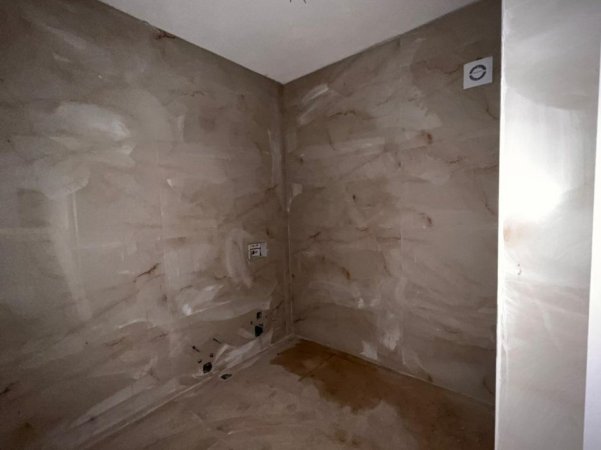 Tirane, shitet apartament 1+1 , 79 m² 127.000 € (kompleksi turdiu)