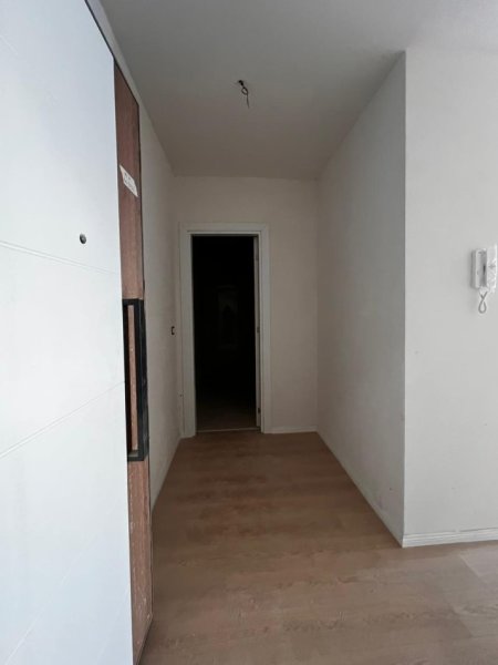 Tirane, shitet apartament 1+1 , 79 m² 127.000 € (kompleksi turdiu)