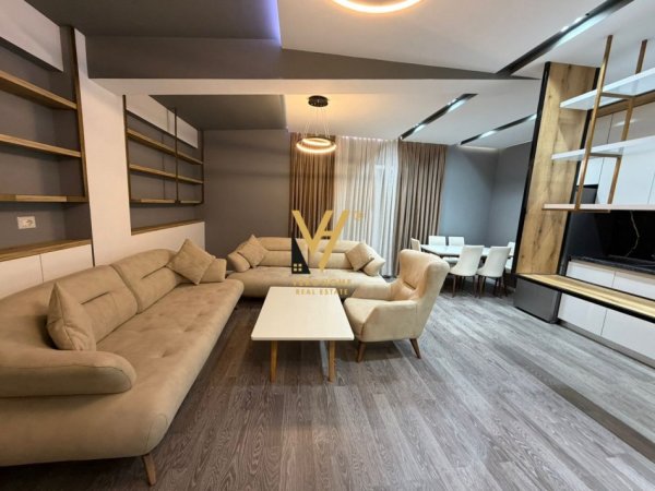 Tirane, jepet me qera apartament 3+1+Ballkon Kati 6, 190 m² 1.300 € (KODRA E DIELLIT)