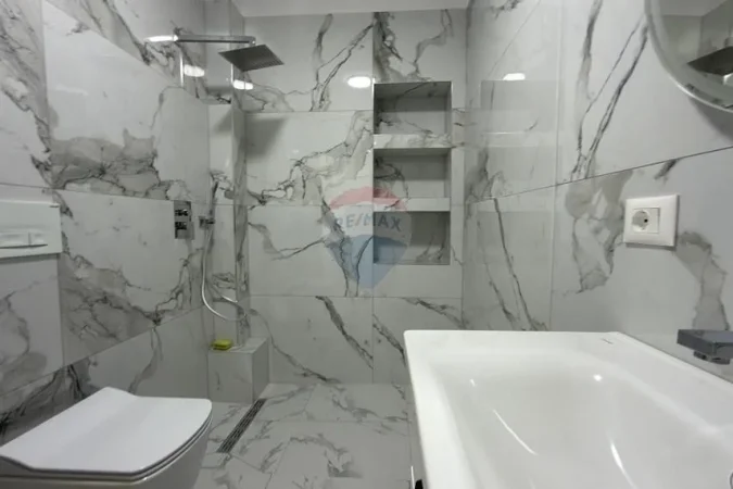 Tirane, shitet apartament 2+1 Kati 4, 76 m² 149.000 € (sheshi shtraus)