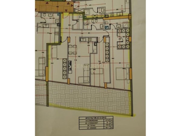 Tirane, jepet me qera ambjent biznesi Kati 1, 147 m² 1.800 € (Kika 2)
