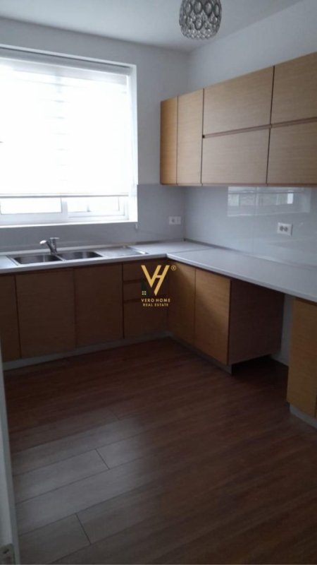Tirane, shitet Vile 3 Katshe Kati 0, 652 m² 900.000 € (VILAT GJERMANE)