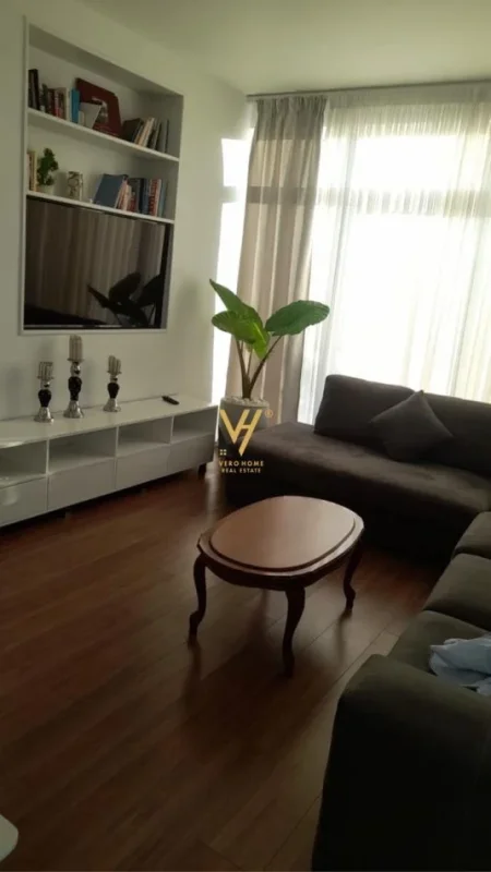 Tirane, shitet Vile 3 Katshe Kati 0, 652 m² 900.000 € (VILAT GJERMANE)