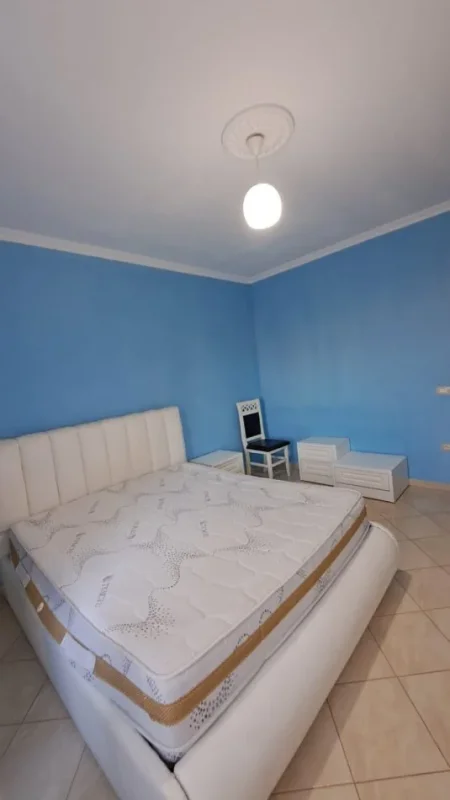 Tirane, jepet me qera apartament 2+1+Ballkon Kati 3, 85 m² 500 € (Astir)