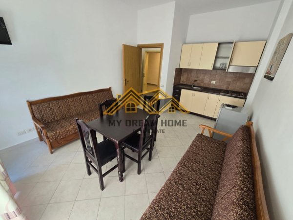 Durres, jepet me qera apartament 3 Katshe , 806 m² 25.000 € (PLAZH)