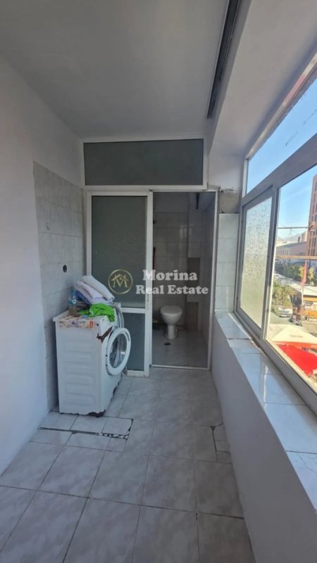 Tirane, shitet garsonier Kati 2, 30 m² 67.000 € (Rruga Ferit Xhajko)