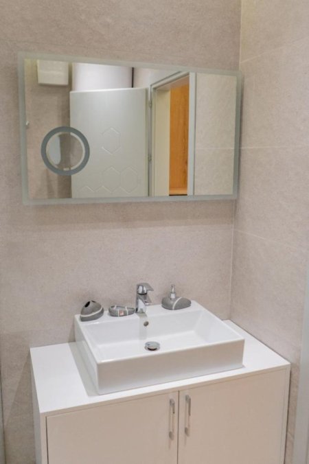 Tirane, jepet me qera apartament 2+1 Kati 6, 124 m² 850 € (Kodra e Diellit 2)