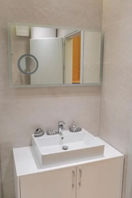Tirane, jepet me qera apartament 2+1 Kati 6, 124 m² 850 € (Kodra e Diellit 2)
