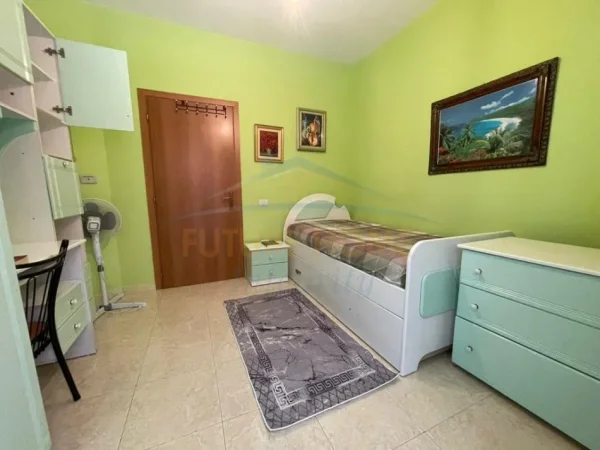 Tirane, jepet me qera apartament 2+1+Ballkon Kati 2, 94 m² 623 € (Vasil Shanto)