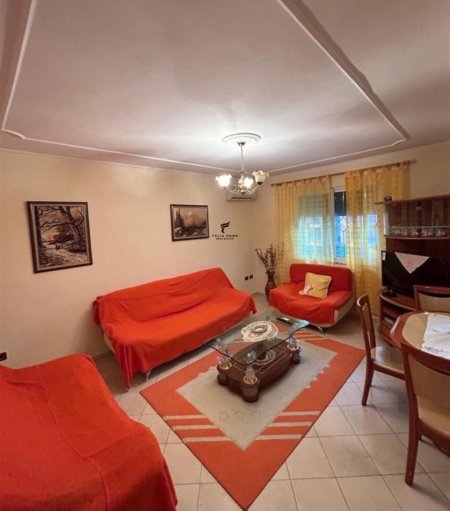 Tirane, jepet me qera apartament 2+1 Kati 3, 71 m² 480 € (VARRI BAMIT)