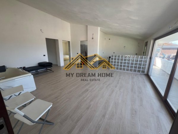 Durres, shitet shtepi 1+1+Ballkon , 400 m² 399.000 € (ARAPAJ DURRES)
