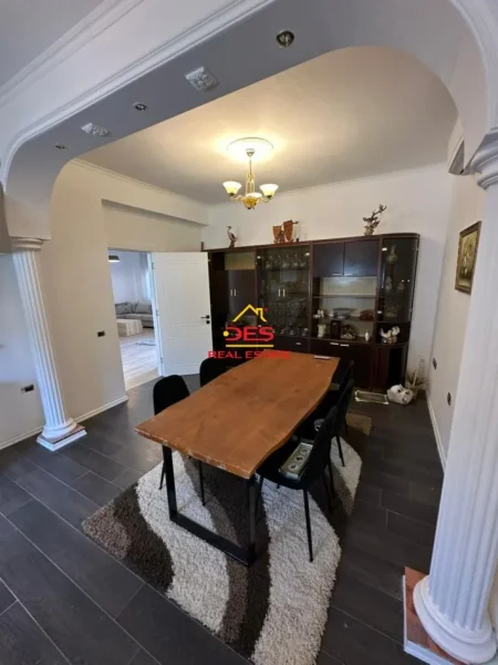 Vlore, shitet shtepi 3+1+Ballkon Kati 0, 121 m² 210.000 € (Rruga Dervish Hekali)