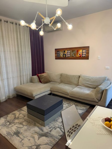 Tirane, jepet me qera apartament 1+1+Ballkon Kati 2, 65 m² 600 € (RR. Hamdi Sina, Liqeni i Thate)