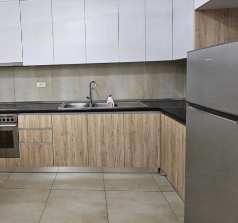 Qera,Apartament 1+1 , Tirane , Selite 500 euro