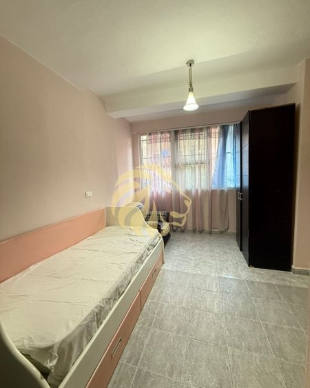 Tirane, jepet me qera apartament 2+1 Kati 1, 96 m² 500 € 