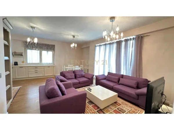 Tirane, jepet me qera apartament 2+1 Kati 2, 128 m² 