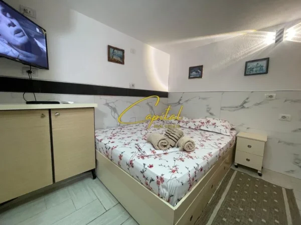 Tirane, jepet me qera garsonier 1+1 Kati 1, 35 m² 370 € (RRUGA 5 MAJI)
