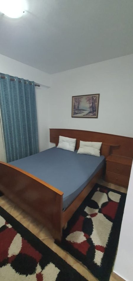 Tirane, jepet me qera apartament 1+1+Ballkon Kati 6, 65 m² 700 € (Komuna e Parisit)