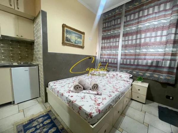 Tirane, jepet me qera garsonier 1+1 Kati 2, 35 m² 380 € (5 MAJI)