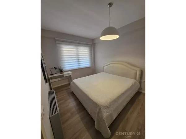 Tirane, jepet me qera apartament 2+1+Aneks+Ballkon Kati 6, 141 m² 1.200 € (Rruga Tefta Tashko-Koco)