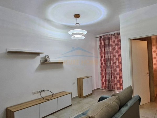 Tirane, jepet me qera apartament 1+1 Kati 1, 59 m² 550€