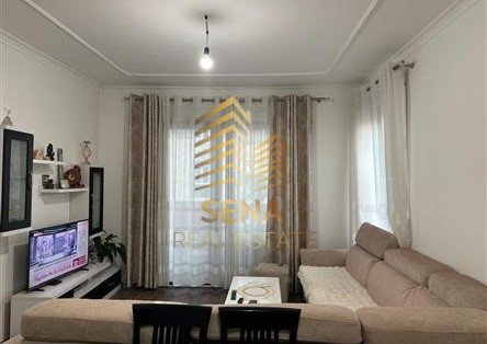 Tirane, shitet apartament 2+1+Ballkon Kati 5, 102 m² 189.000 € (Rruga Aleksander Moisiu)