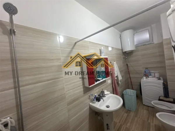 Durres, shitet apartament 3+1+Ballkon Kati 8, 120 m² 135.000 € (SHKOZET)
