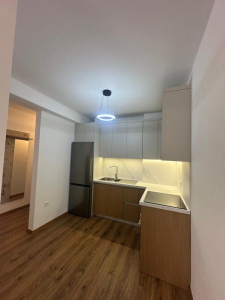 Tirane, jepet me qera apartament 1+1 Kati 3, 81 m² 700 € (Kodra Diellit 2)