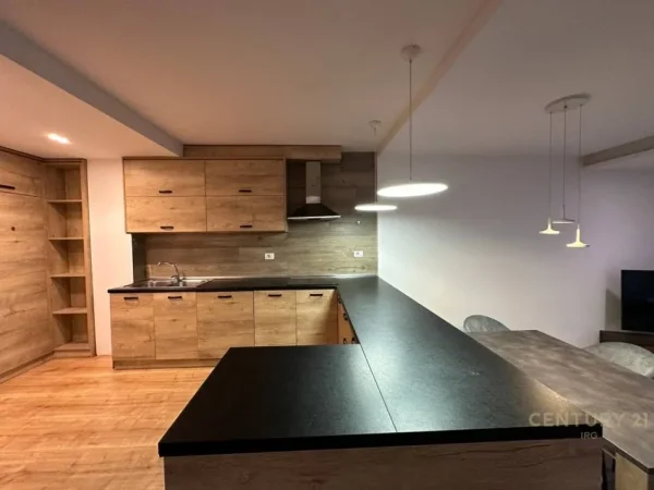 Tirane, jepet me qera Vile 2 Katshe Kati 2, 130 m² 1.500 € (Olive Grove)