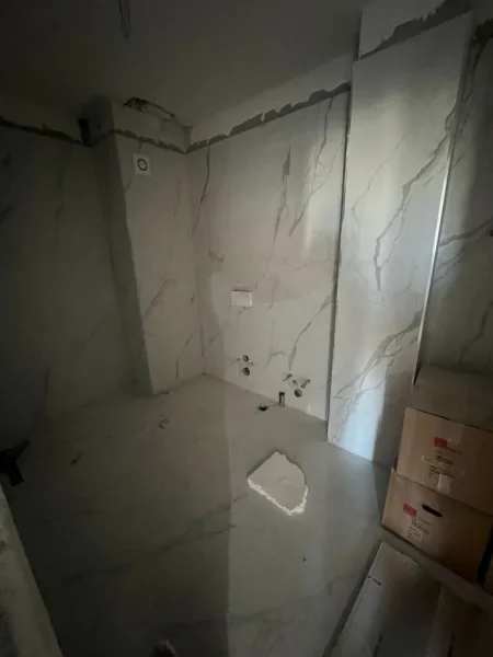 Tirane, shitet apartament 1+1+Ballkon , 81 m² 135.000 € (Garden Residence Turdiu, Fusha Aviacionit)