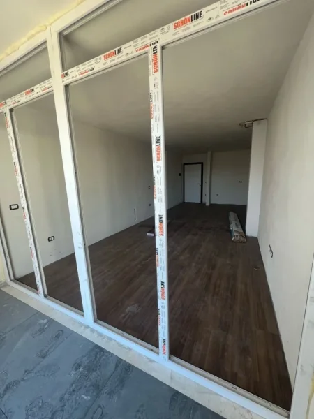 Tirane, shitet apartament 1+1+Ballkon , 81 m² 135.000 € (Garden Residence Turdiu, Fusha Aviacionit)