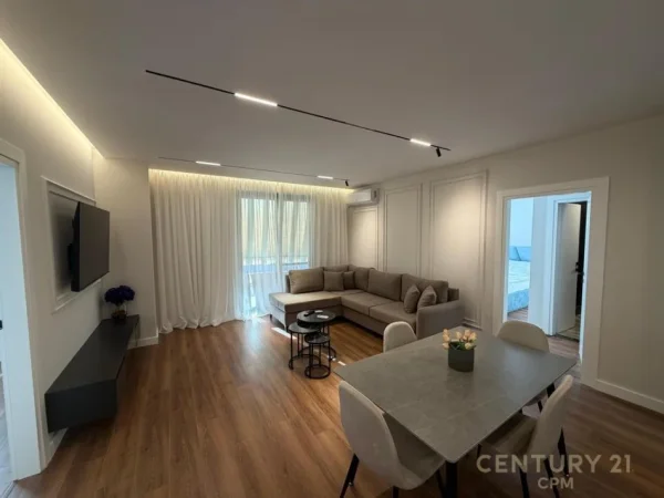 Tirane, jepet me qera apartament 2+1+Aneks+Ballkon Kati 8, 81 m² 1.200 € (Hoxha Tahsim)