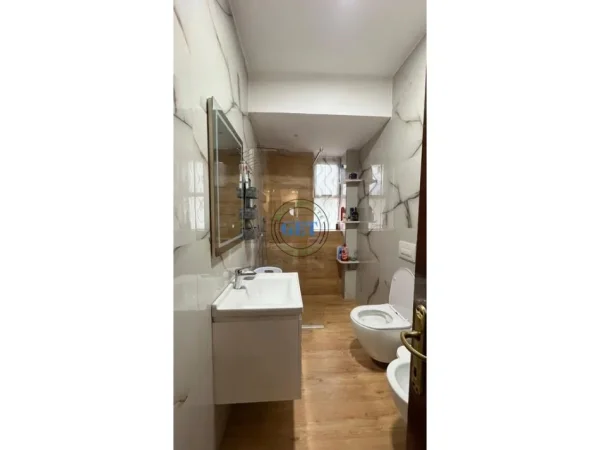 Durres, shitet apartament 2+1 Kati 2, 74 m² 120.000 € (Tregu industrial)