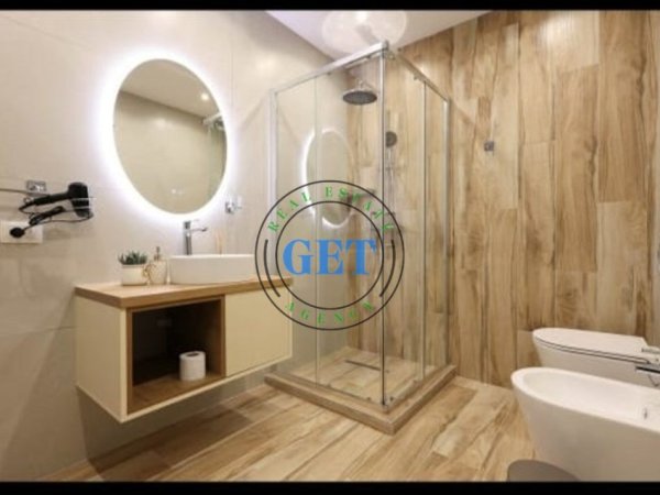 Durres, shitet apartament 1+1 Kati 7, 100 m² 290.000 € (Vollga)