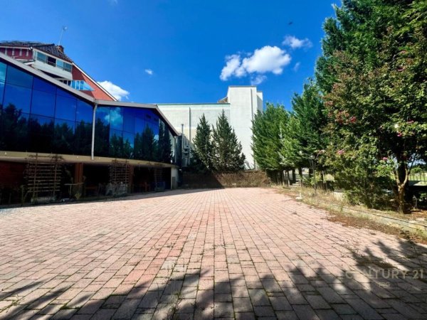 Tirane, jepet me qera hotel , 1.821 m² (Peze)