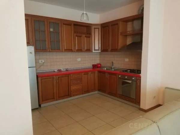 Tirane, jepet me qera apartament 2+1+Aneks+Ballkon Kati 9, 110 m² 1.400 € (ETC)