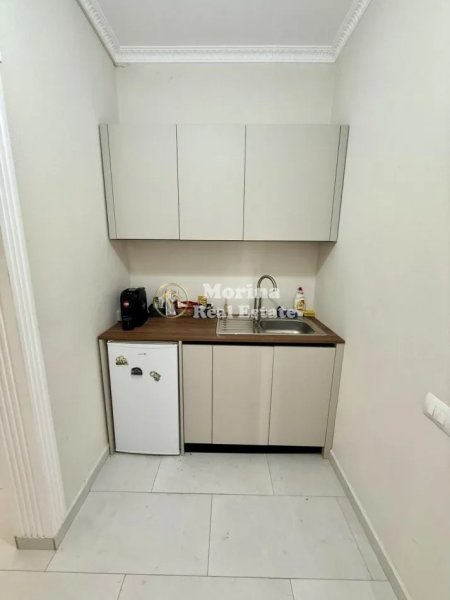 Tirane, jepet me qera ambjent biznesi Kati 1, 150 m² 650 € (Qytet Studenti)