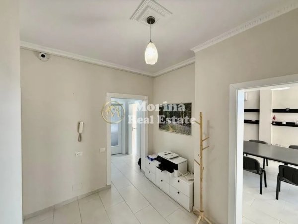 Tirane, jepet me qera ambjent biznesi Kati 1, 150 m² 650 € (Qytet Studenti)