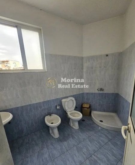 Tirane, jepet me qera ambjent biznesi Kati 2, 190 m² 1.400 € (Rruga Bardhyl)