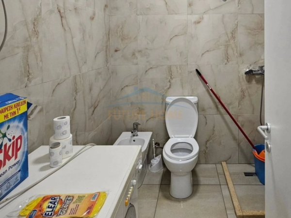 Tirane, jepet me qera apartament 1+1 Kati 1, 59 m² 500 € (Selite)