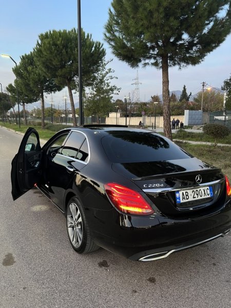 Mercedes-Benz C class 220d